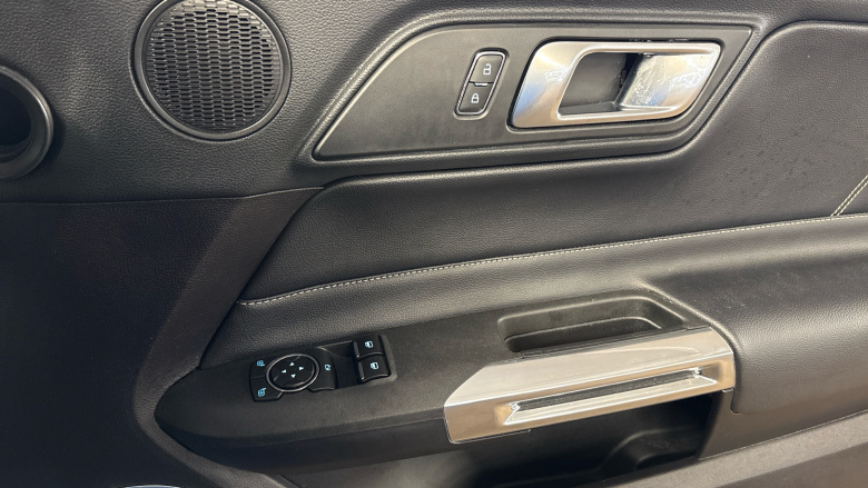 Ford Mustang 5.0 V8 GT 2dr Auto Petrol Coupe